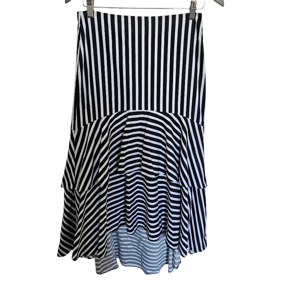 Banana Republic‎ maxi skirt Size 2 black white stripe tiered hi/lo Career